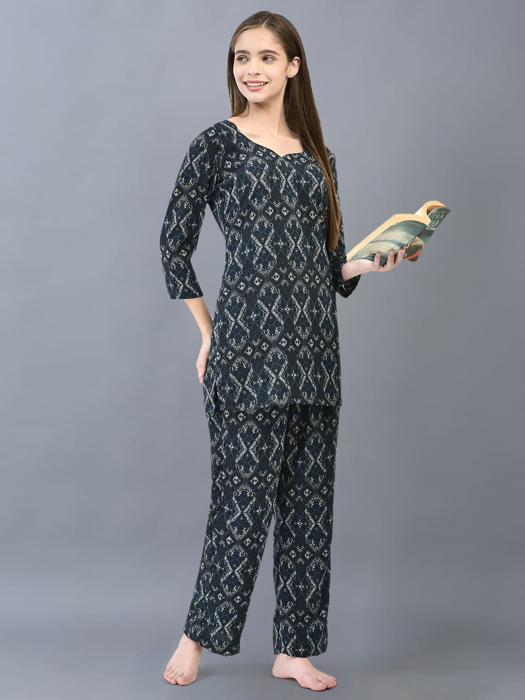 Cozmostore Elevate Your Style with The Blue Printed Georgette Co-ord Set for Women.