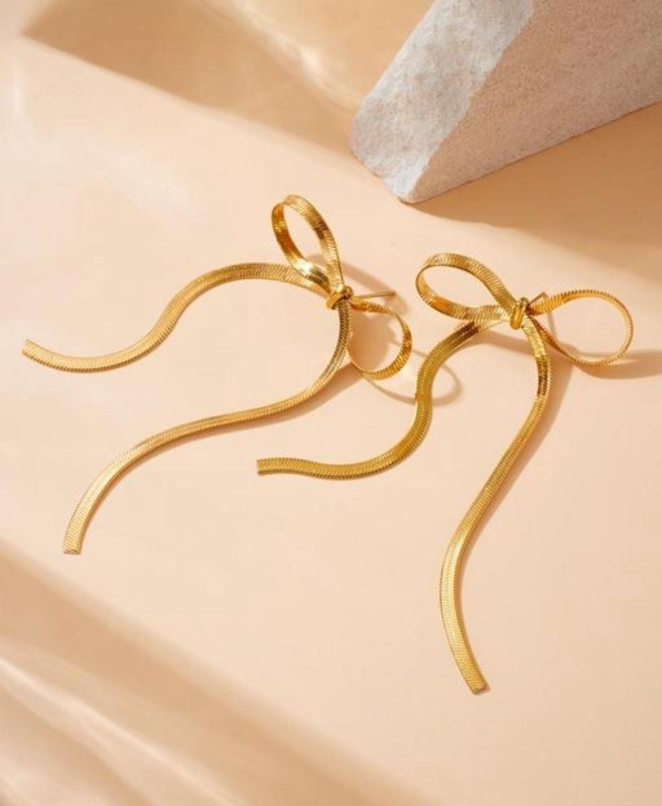 BowGlow Earring