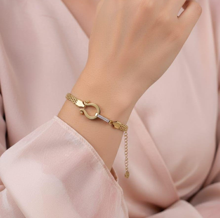 Link & Glow Bracelet