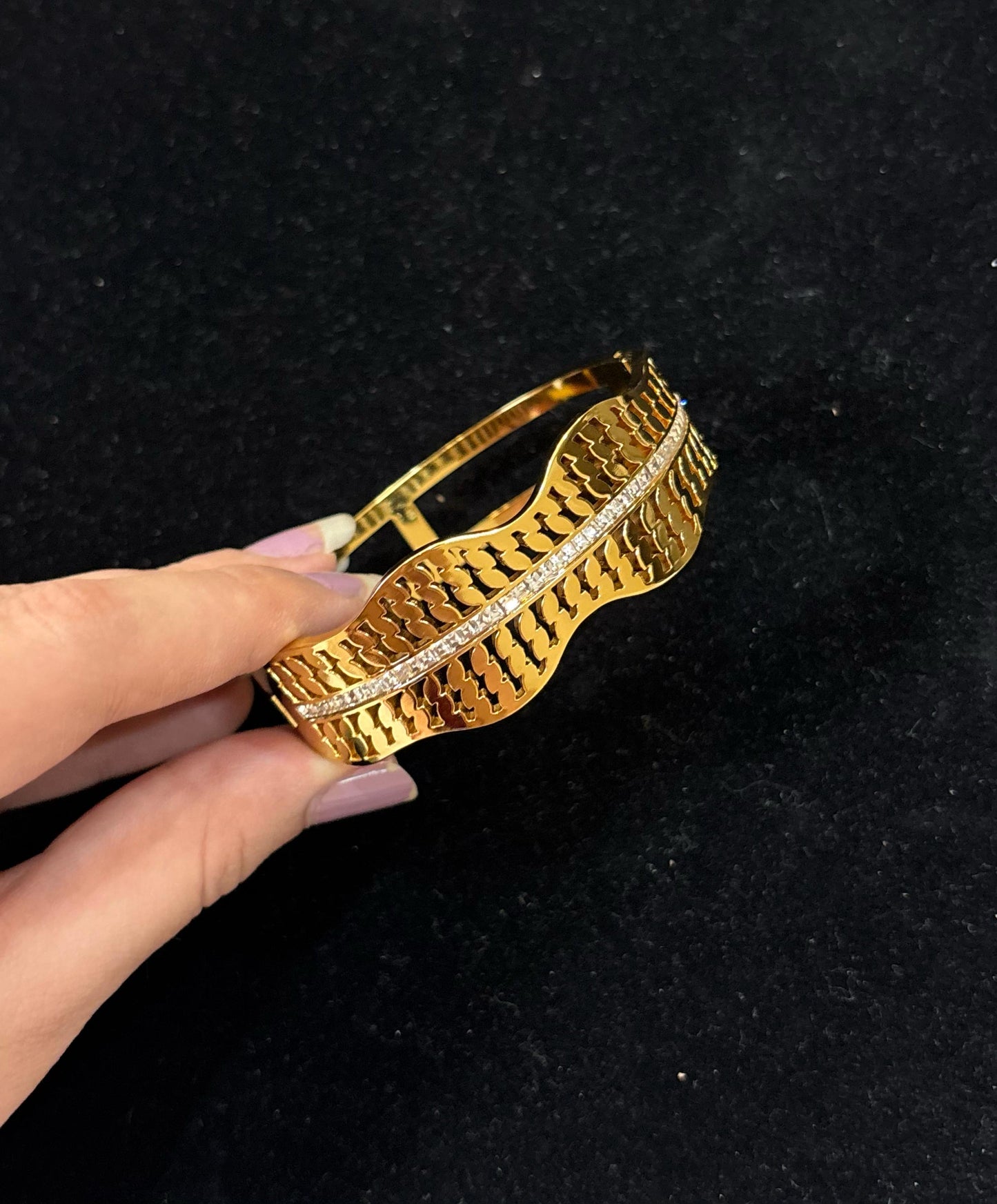GleamWave Bracelet