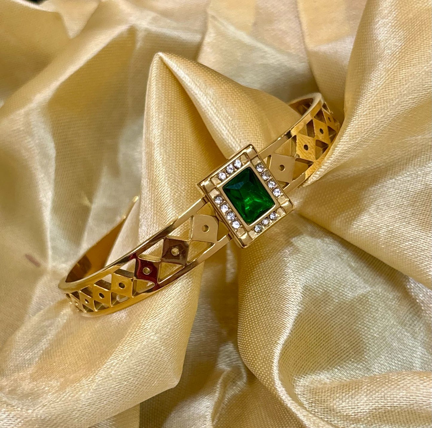 Emeris Edge Bracelet