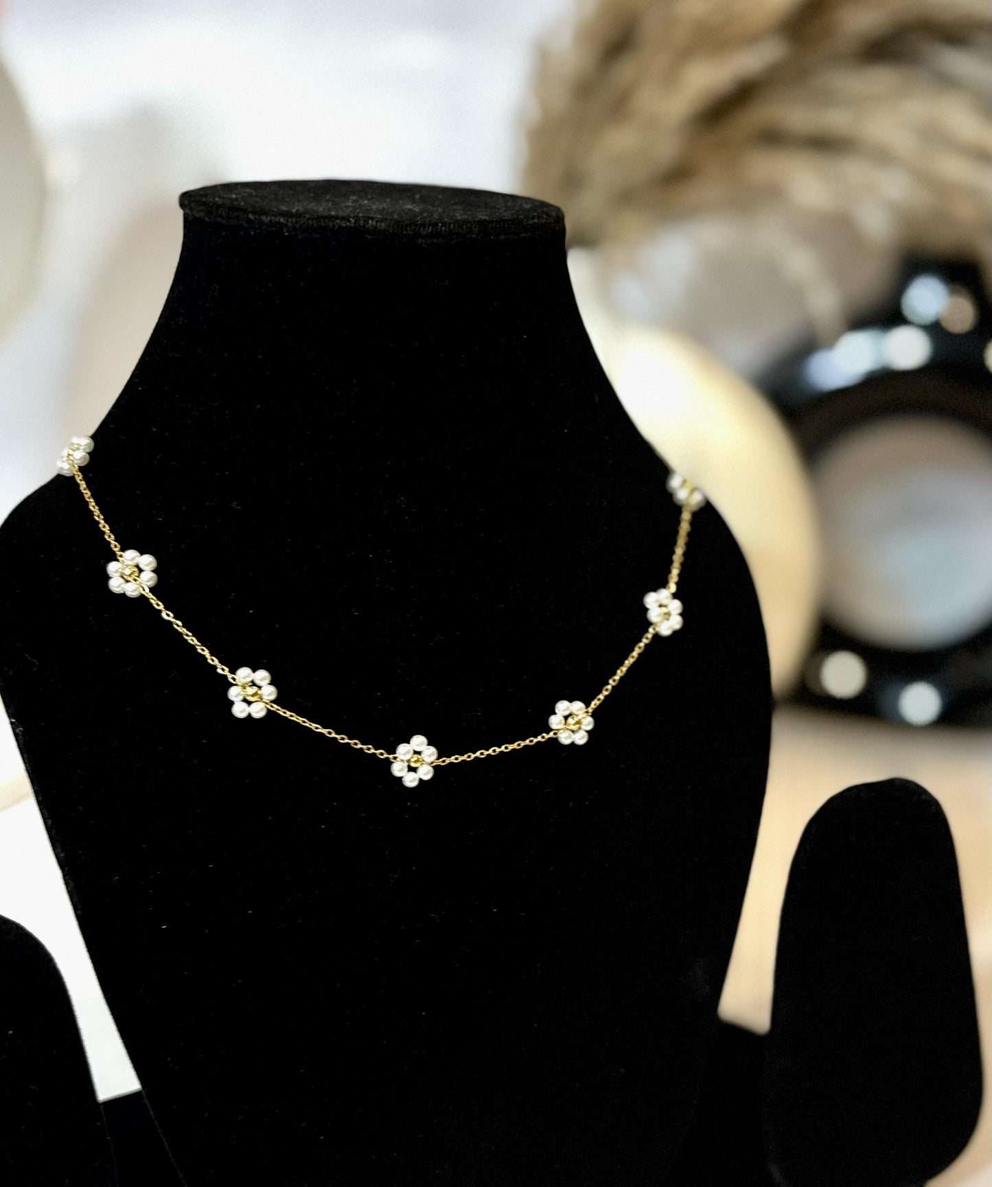 Florette Pearl Necklace