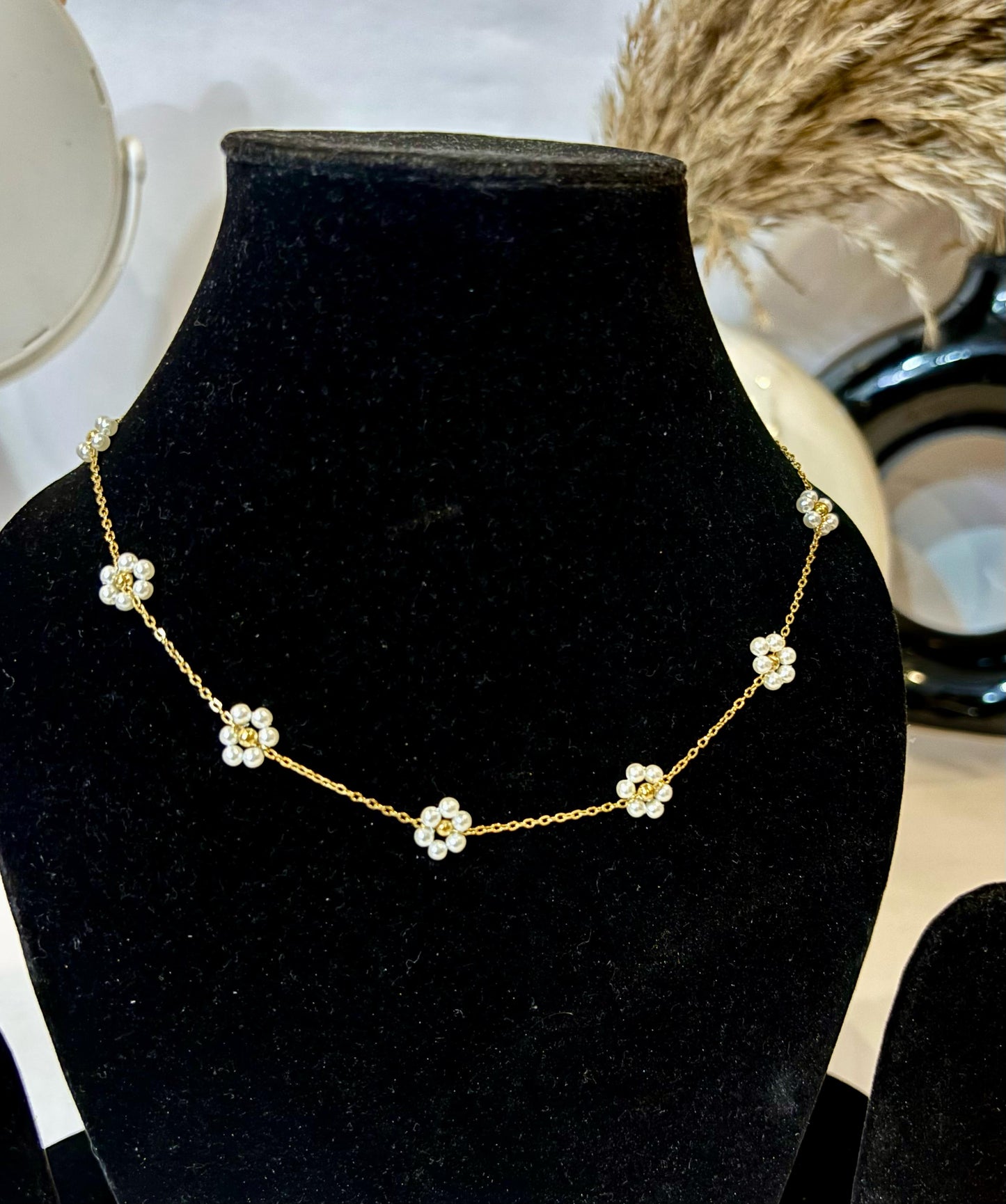Florette Pearl Necklace