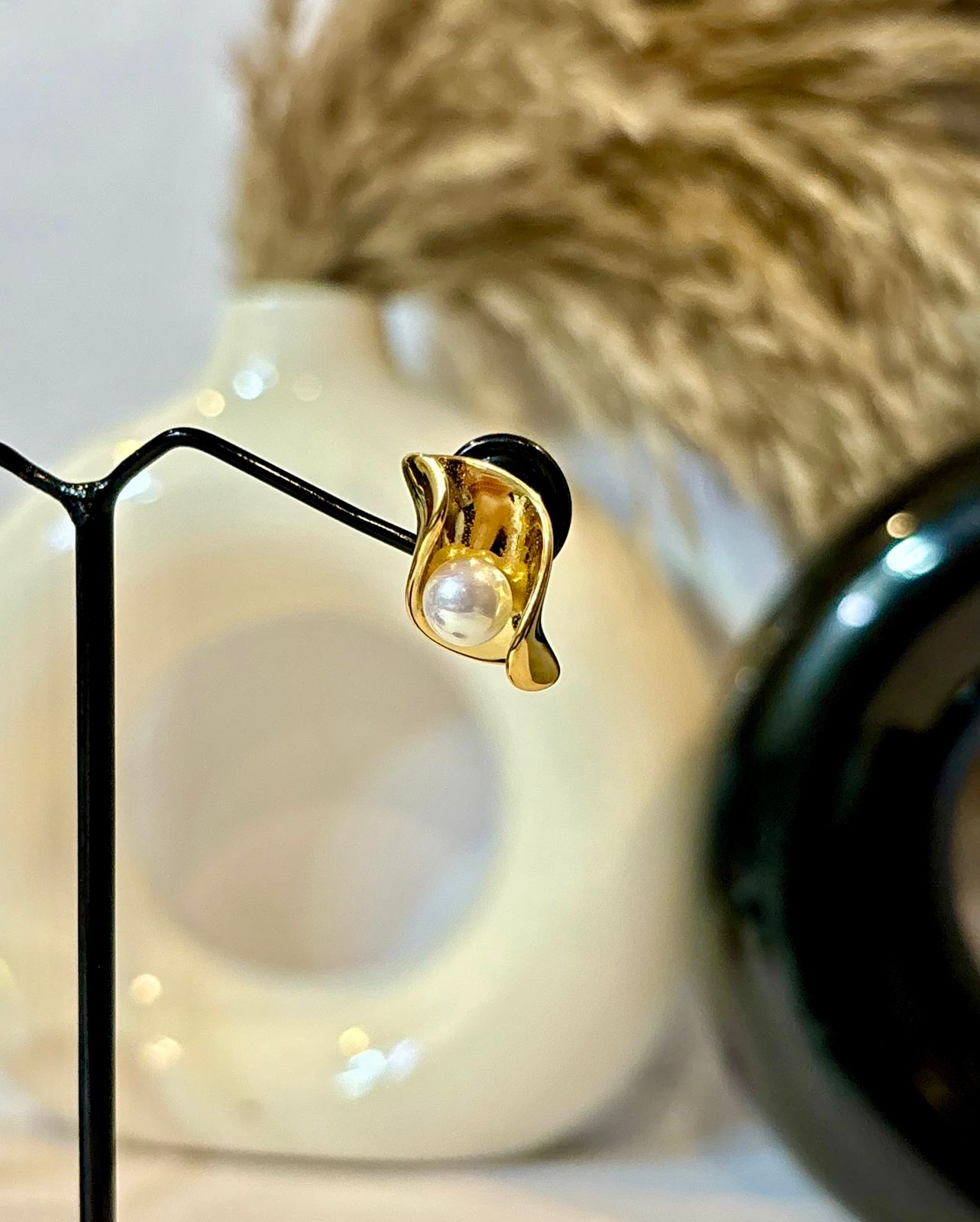 Oasis Pearl Earring