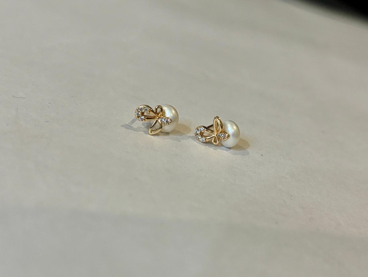 Butterfly-Pearl Earring