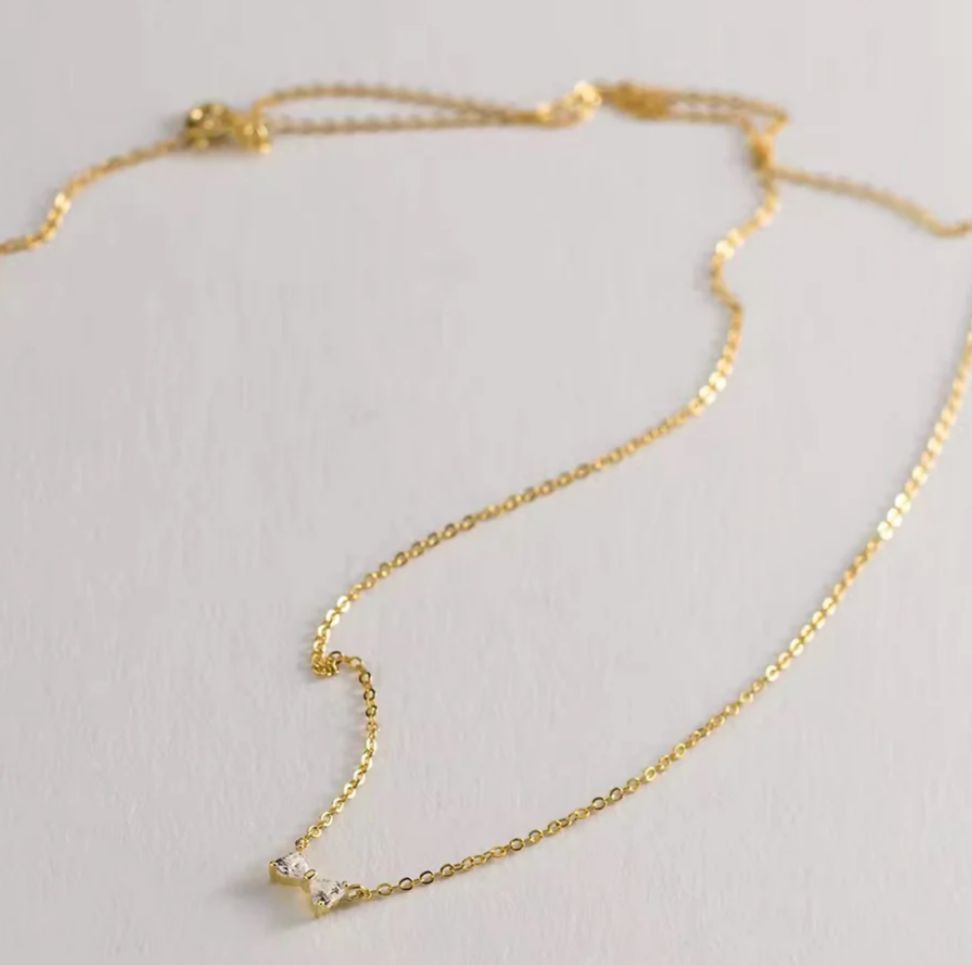 Minimal Bow Necklace
