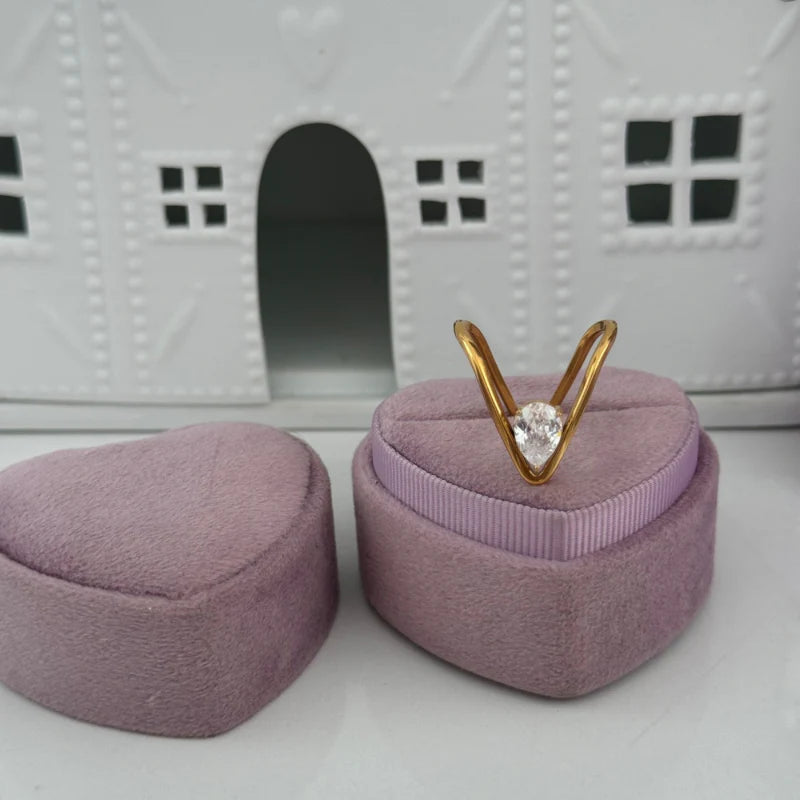 Eterna V Shape Ring