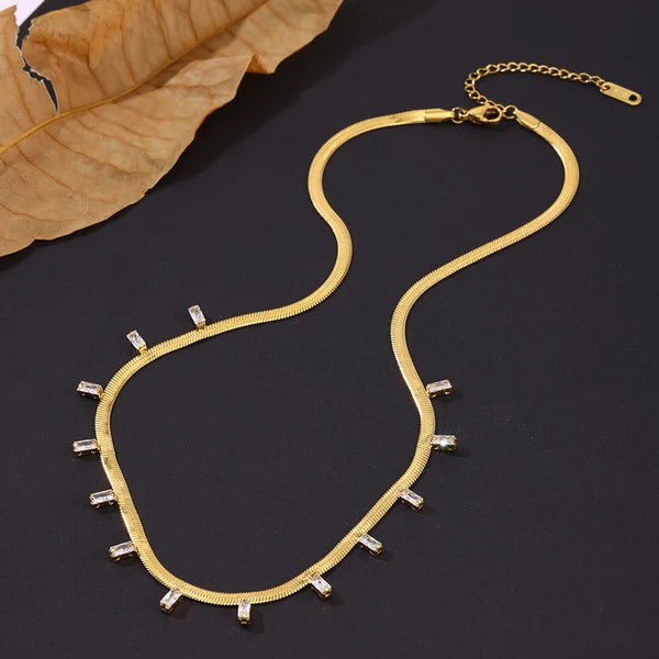 Aurelia Spark Necklace