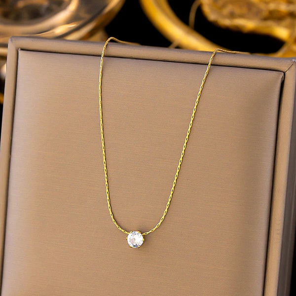 Minimal Stone Necklace in Gold