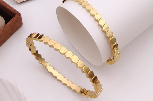 HexaLuxe Bangle Bracelet
