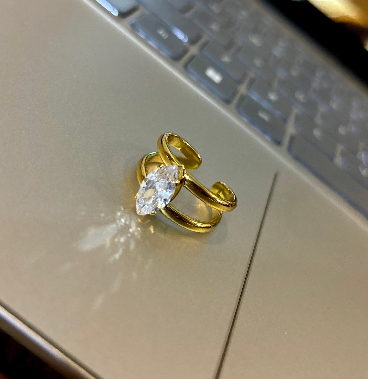 Evara Ring
