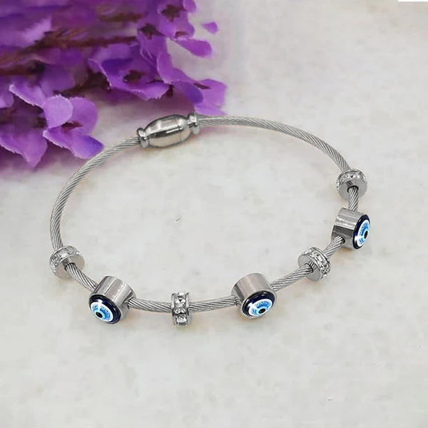 Evil Eye Bracelet in Silver