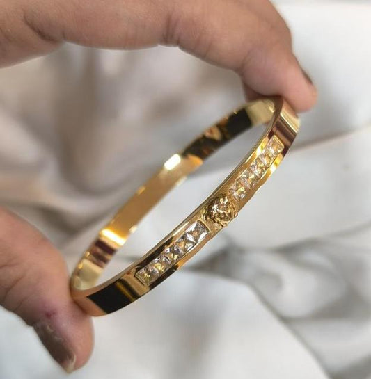 Royale Glow Bracelet