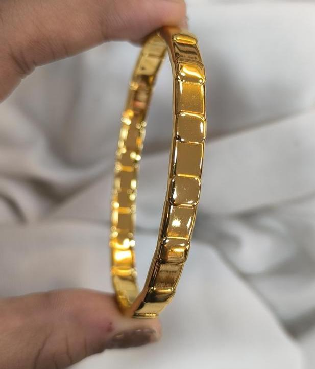 Squarely Chic Bangle Bracelet