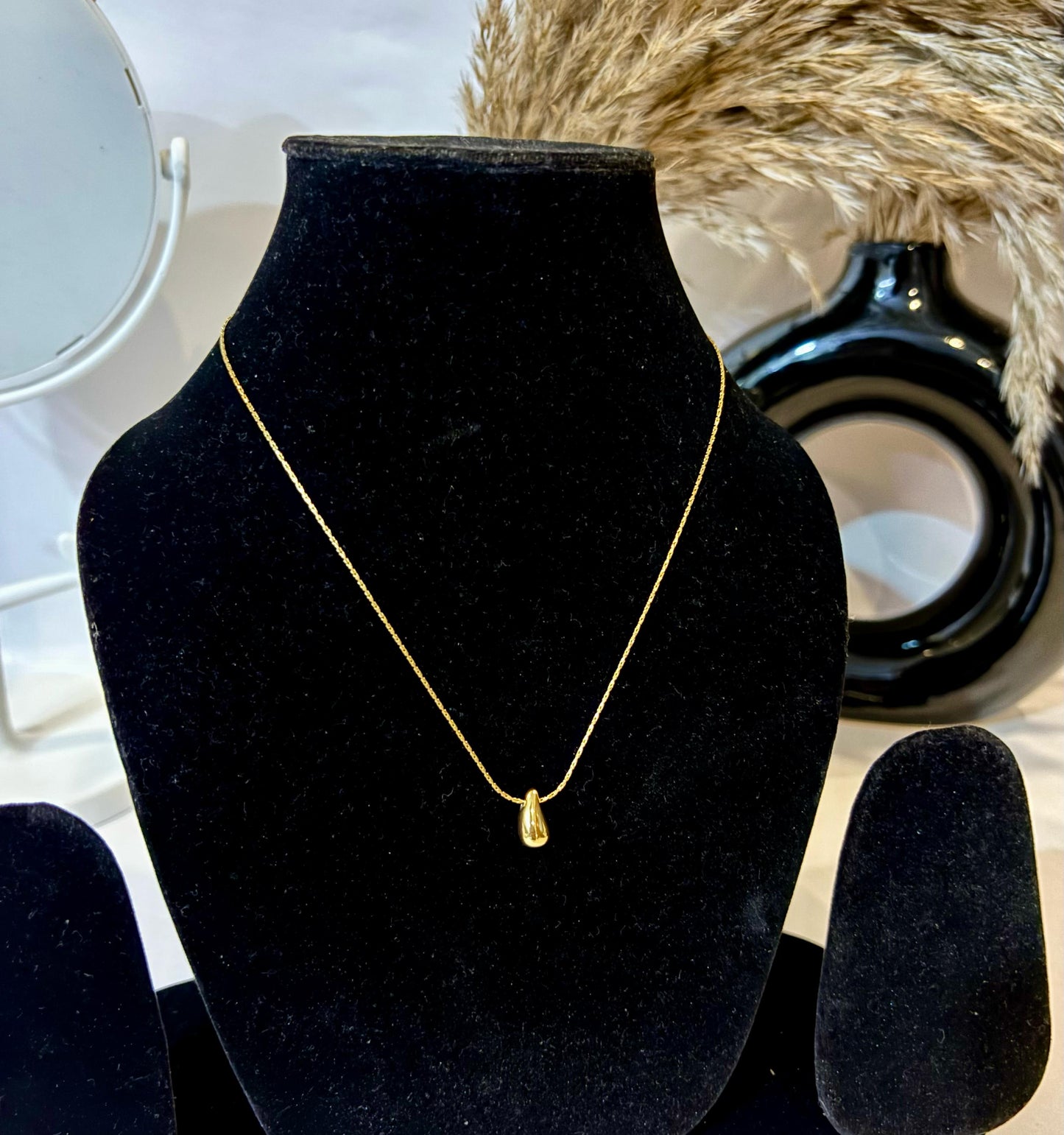 Tear Drop Pendant Necklace