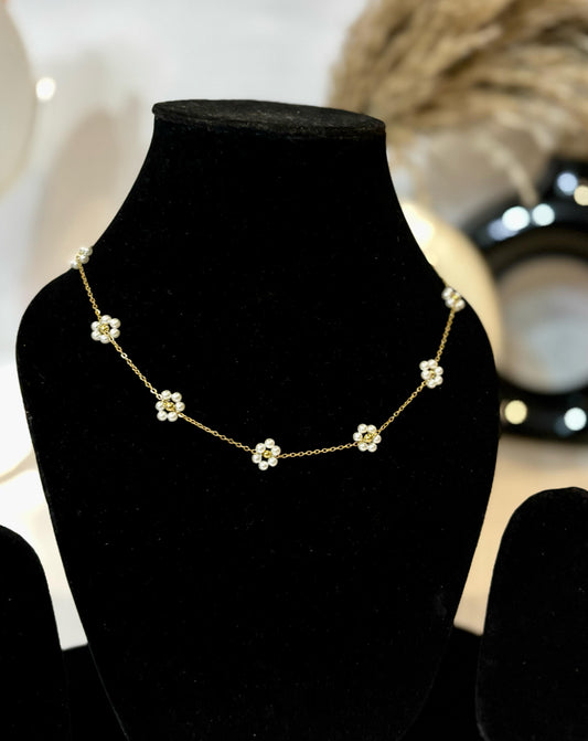 Florette Pearl Necklace