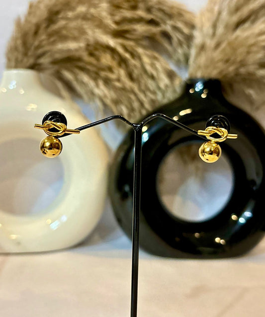 Knot Earring